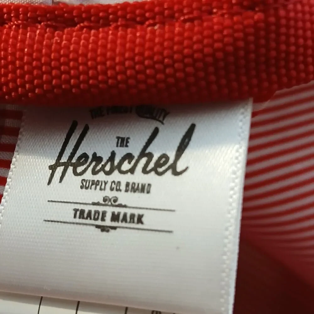 The Herschel Classic 2L Unisex Mauve Dusty Pink Ash Rose Bookbag Backpack